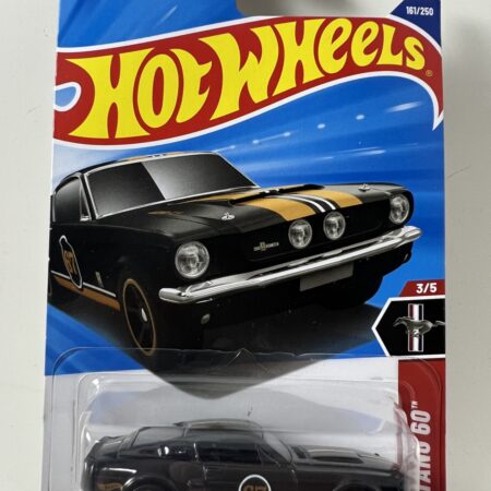 Hot Wheels Custom ’67 Mustang – Black & Gold (Mainline)