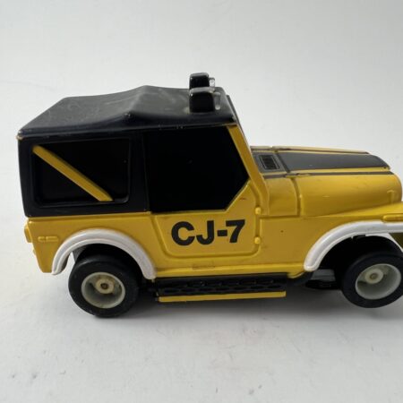 Tyco Jeep CJ7 Curvehuggers Ho Slot Car Lighted  Vintage Black/Yellow
