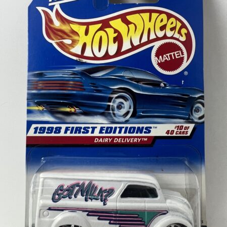 Hot Wheels 1998 First Editions #10 - Dairy Delivery Collector #645