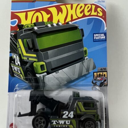 HOT Wheels 2024 HW Metro 4/10 Heavy Hitcher Grey/green 135/250