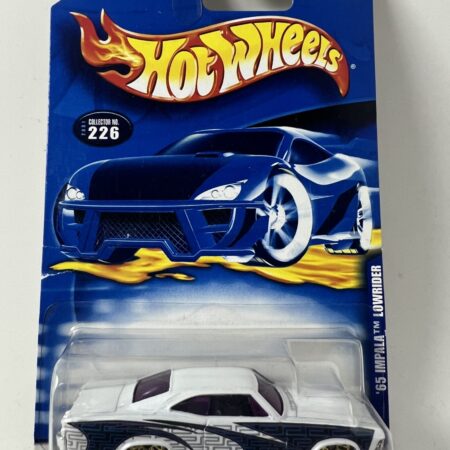 Hot Wheels White & Blue ‘65 Impala Lowrider Gold Lace Wheels #226