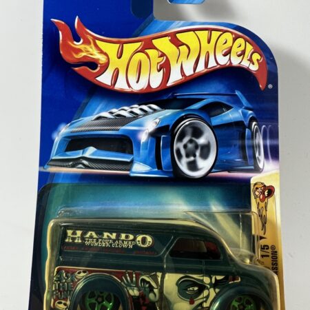 hot wheels 1:64 diecast car in packaging blue card front view green van collectible