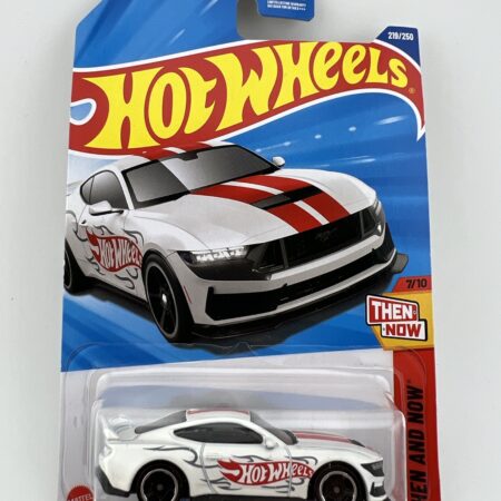2025 Hot Wheels THEN AND NOW 7/10 Ford Mustang Dark Horse 219/250
