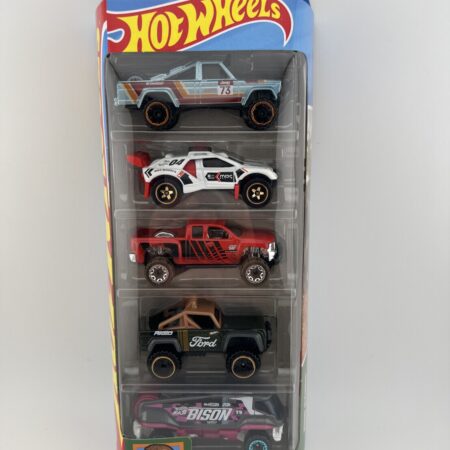 hot wheels 5 pack diecast cars in packaging vertical display multiple vehicles set