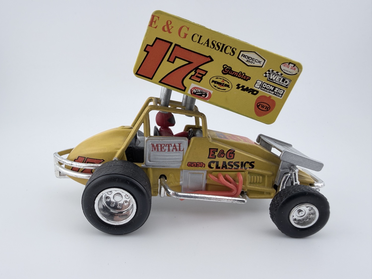Maisto Sprint Car #17 E&G Classics Loose Diecast Race Car Gold