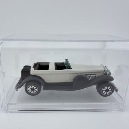 white doozie custom