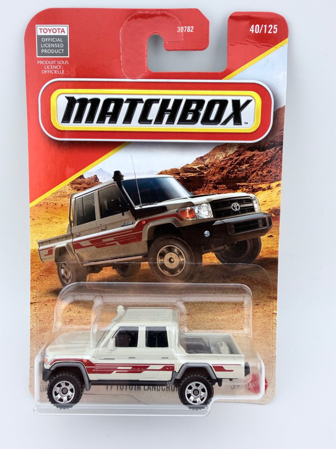 Matchbox 2017 Toyota Land Cruiser 78 2026 40/125 Diecast Pickup Truck